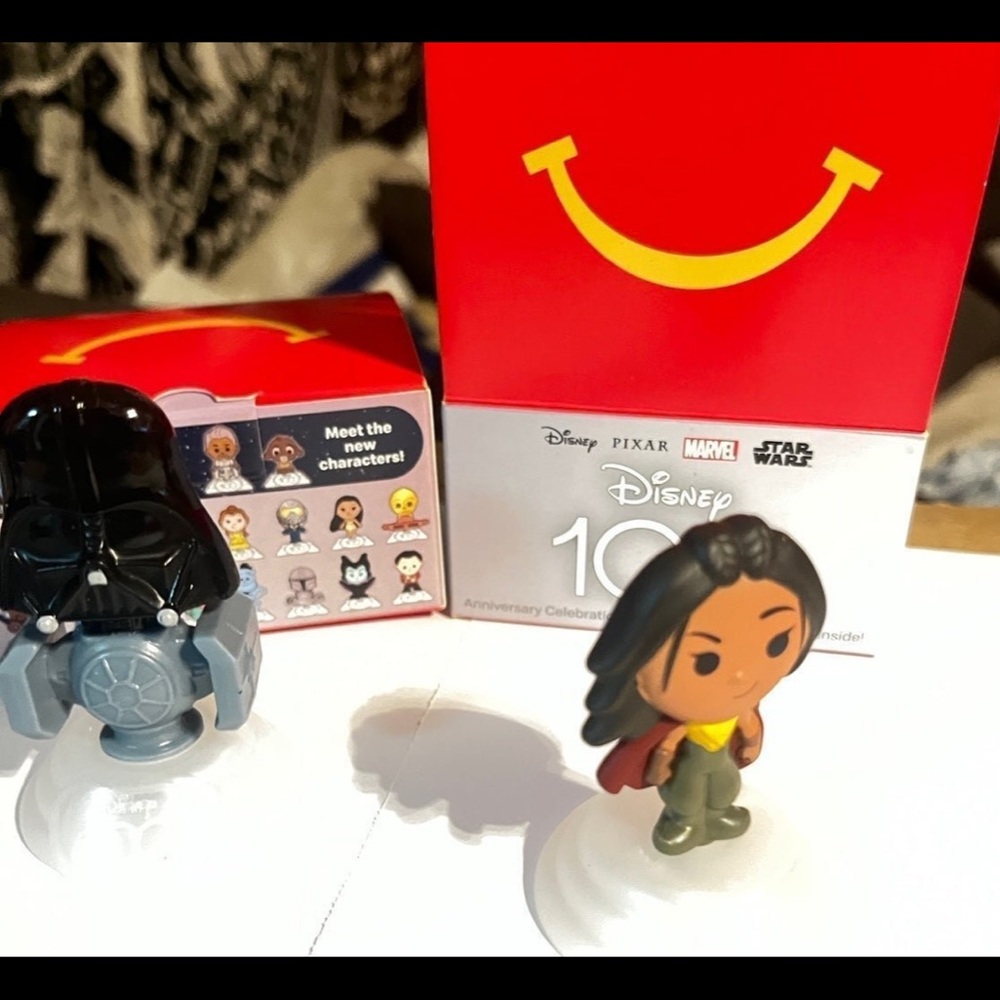 Disney 100 McDonald’s Toy Raya & Dark Vader - Picture 4 of 7